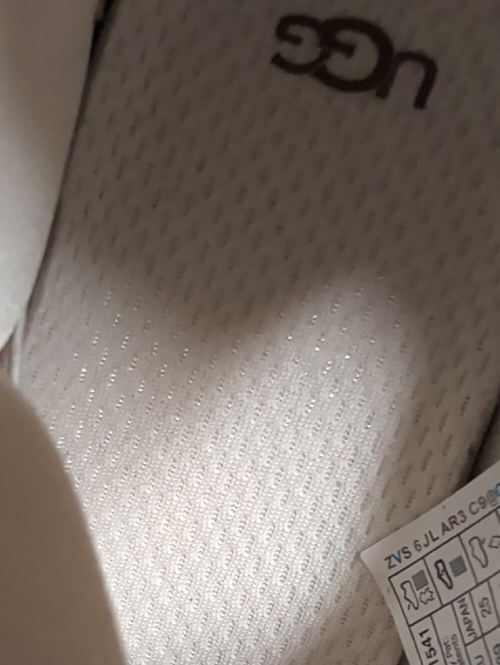 UGG Astromel Chestnut Platform Sneakers Size 8 Like New/Box MSRP $160 - Picture 10 of 13
